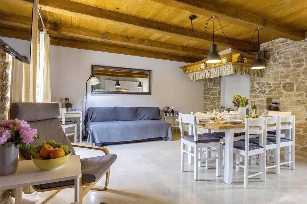 Villa House Kristina **** Burići Esterno foto