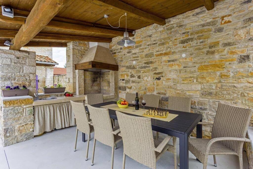 Villa House Kristina **** Burići Esterno foto