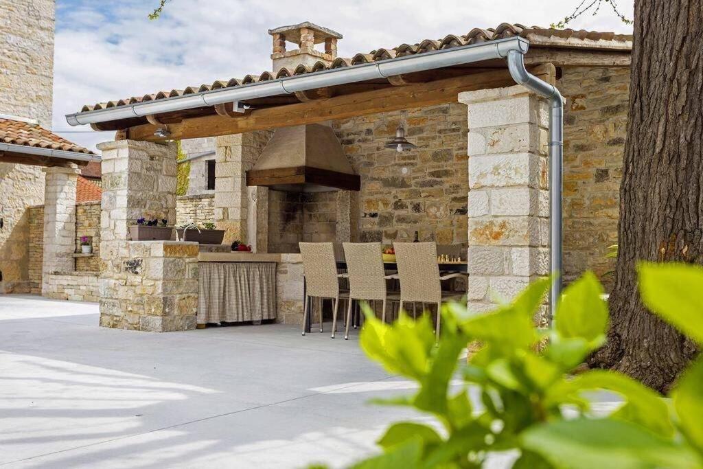 Villa House Kristina **** Burići Esterno foto