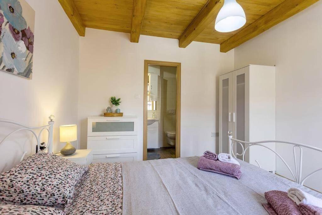 Villa House Kristina **** Burići Esterno foto